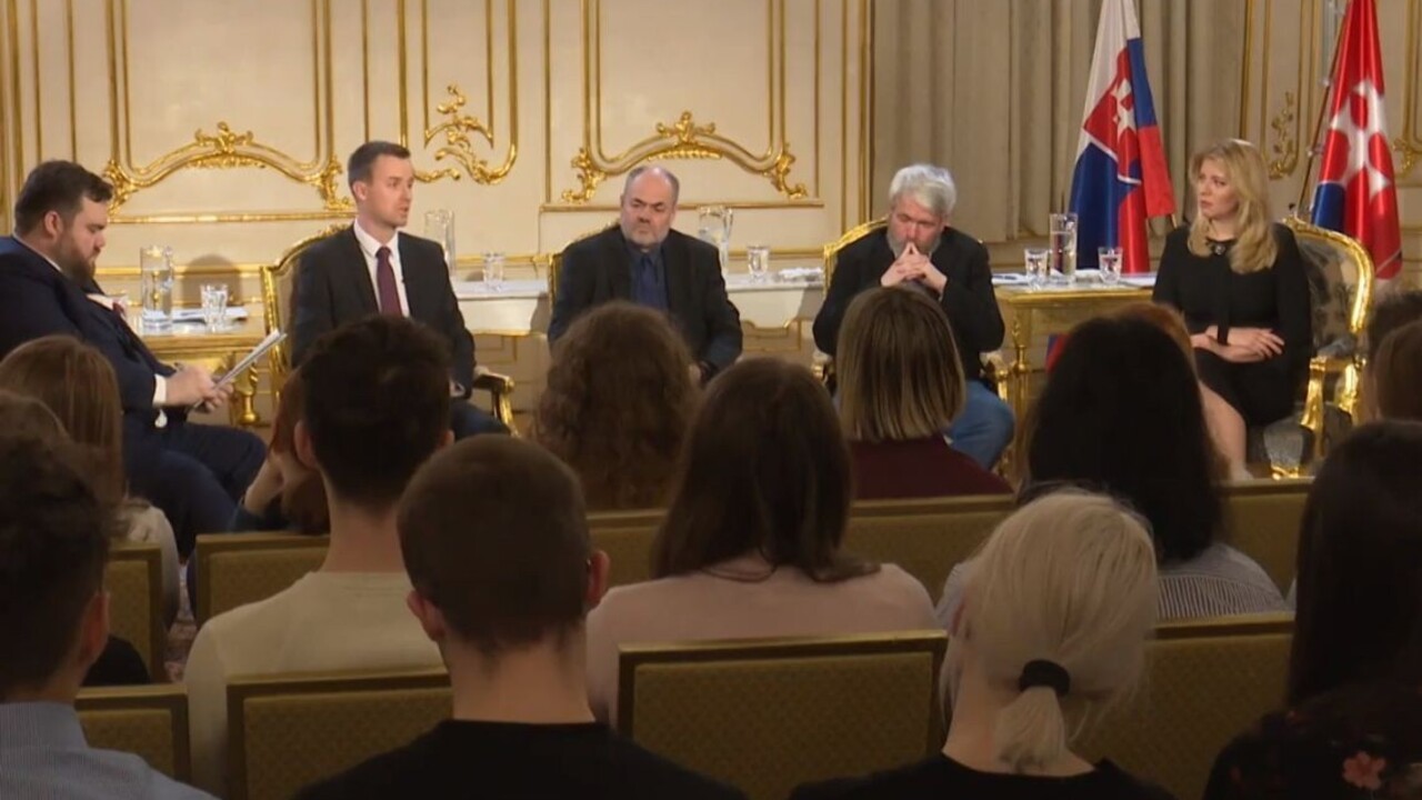 Čaputová odštartovala vlastnú reláciu. Témou prvej boli voľby