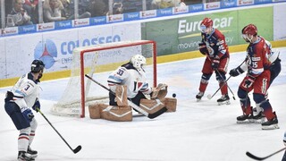Na ľade Slovana sa hrala presilovka, domáci jednoznačne vyhrali