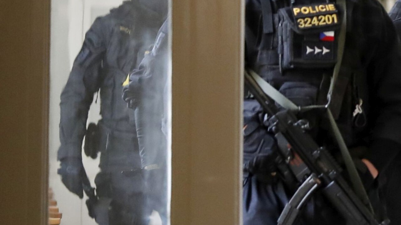 Zásah českej polície, mali zadržať aj blízkeho človeka ministerky