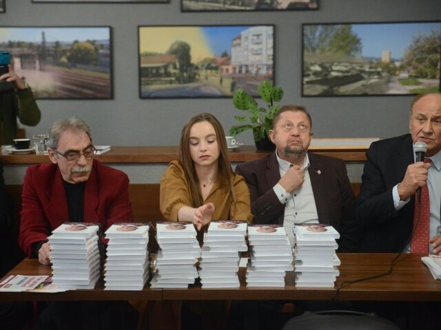 Minuli státisíce a taja sponzorov, tvrdí TIS o Harabinovej strane