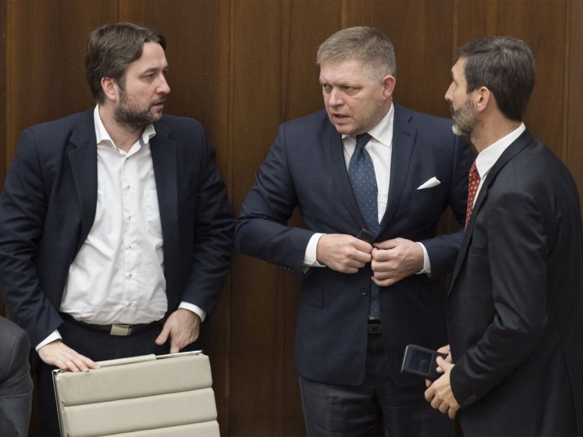 Poslanci schválili trináste dôchodky, hlasovali aj o Istanbule