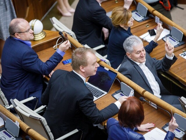 Blokovali plénum, nepomohlo. PS/Spolu sa nezúčastní hlasovania