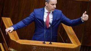 Trinásty dôchodok by mal byť skôr, Smer predložil pozmeňovák