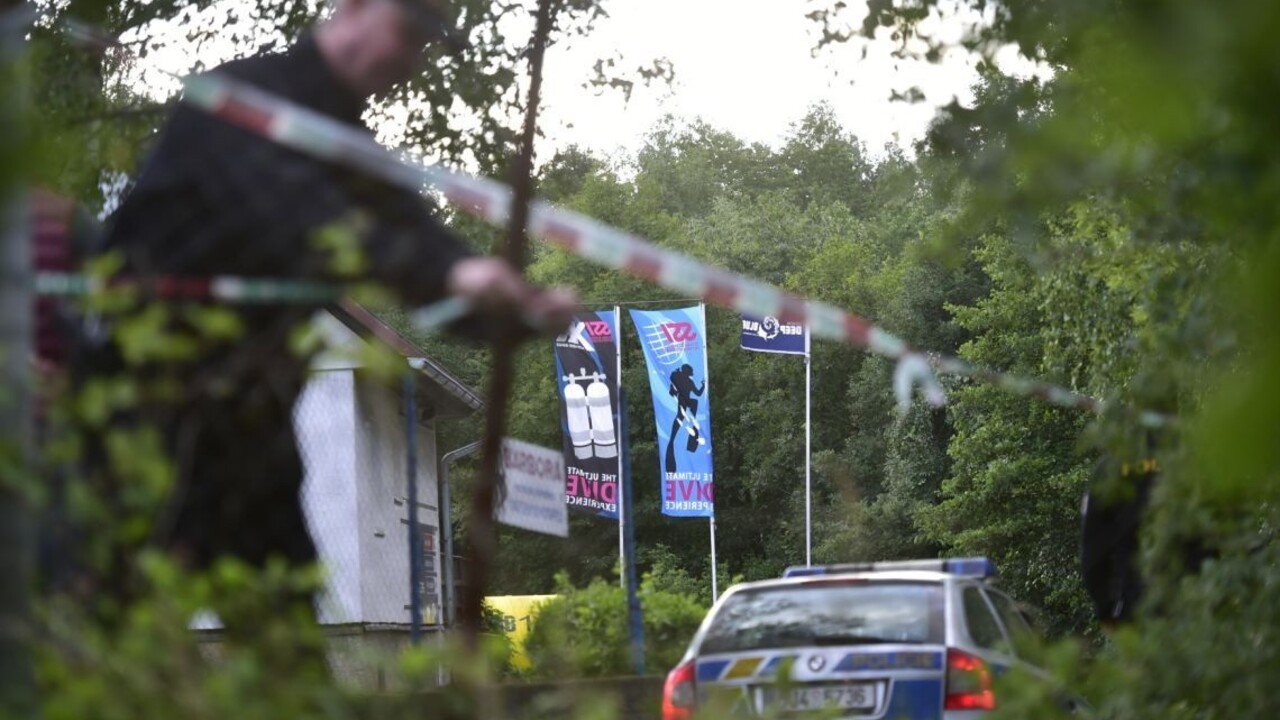Stratené dievčatko hľadali v Česku desiatky ľudí. Nenašli ho živé