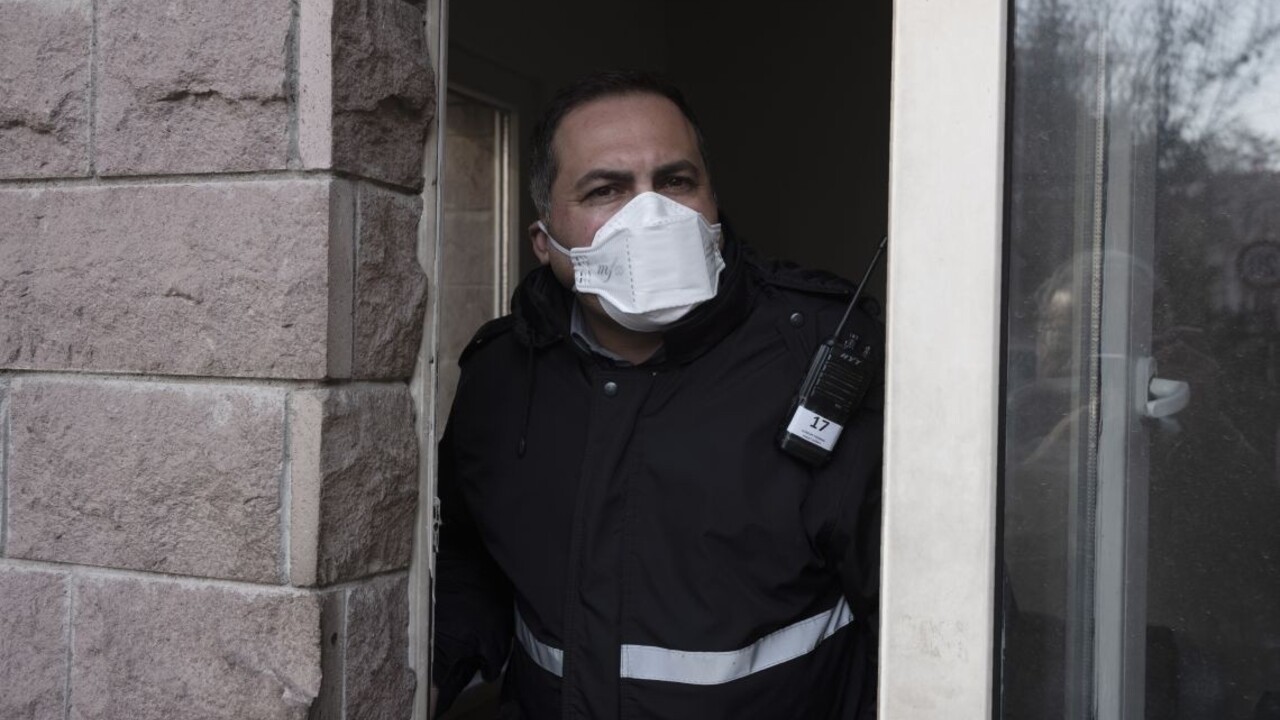 Koronavírus tu už môže byť, tvrdia v ČR. Vraj netreba panikáriť