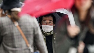V Číne počet nakazených klesá, nové prípady hlásia v Európe