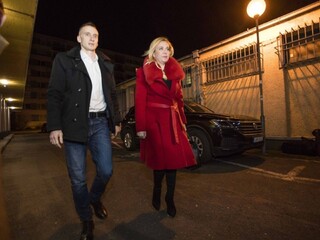Ženy vo voľbách príliš nekrúžkovali. Najvyššie sa dostala Saková