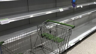 V krajinách spôsobuje koronavírus ošiaľ, chýba toaletný papier