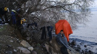 Napätie na gréckych ostrovoch rastie, na Lesbose vypukol požiar