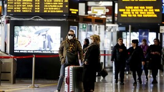 Burzy rapídne klesli, straty zaznamenal najmä cestovný ruch