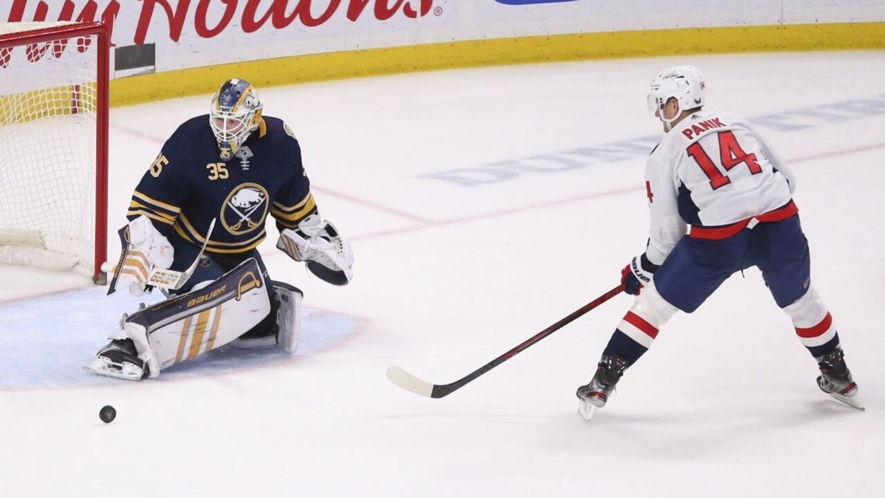 NHL: Pánik prerušil bodovú sériu, nepremenil nájazd