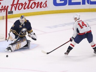 NHL: Pánik prerušil bodovú sériu, nepremenil nájazd