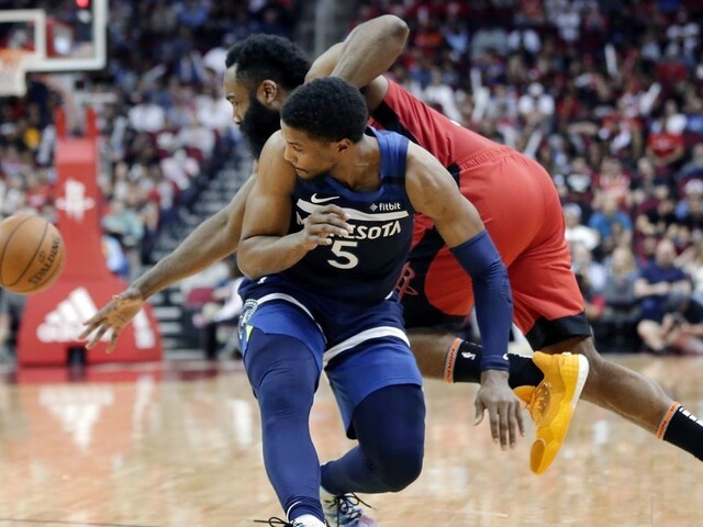 NBA: Houston aj s prispením Hardena ukončil sériu prehier