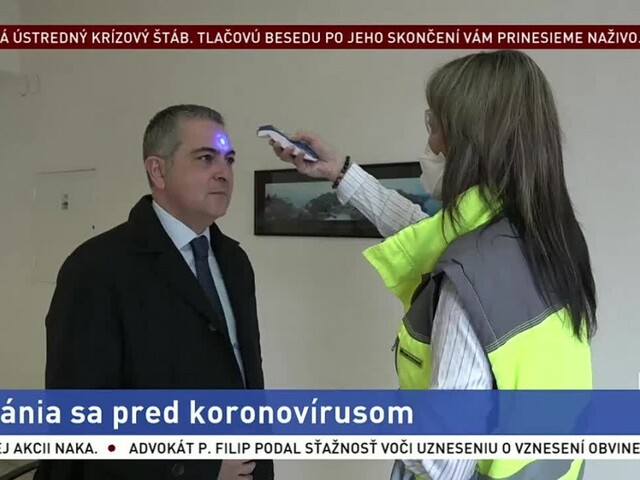Musia zabezpečiť prevádzku. Firmy pre nákazu prijímajú opatrenia