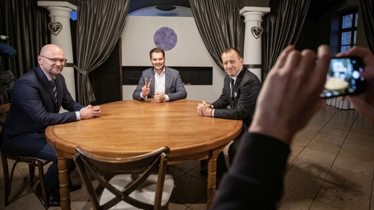 Nákaza ovplyvňuje formovanie koalície. Matovič dúfa, že ju to zomkne