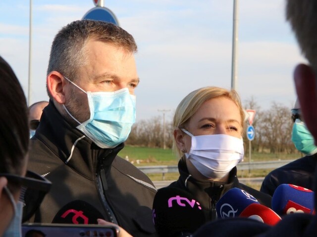 Premiér oznámil nové prípady, avizoval ďalšie kroky
