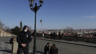 V ČR majú najväčší nárast za 14 dní, nakazil sa aj slovenský lekár