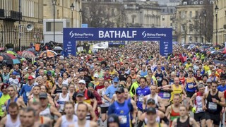 Polmaratón v Anglicku pobúril verejnosť, bežalo vyše šesť tisíc ľudí