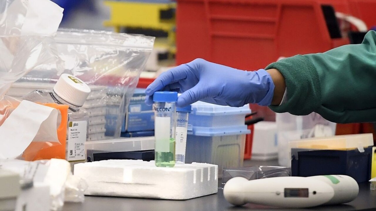 Vyvinuli experimentálnu vakcínu proti vírusu, začínajú s testovaním