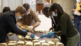 Koronavírus ovplyvnil aj priebeh komunálnych volieb vo Francúzsku