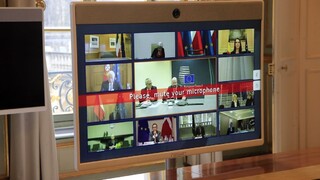Lídrov EÚ čaká pre koronavírus videosummit. Témou sú hranice