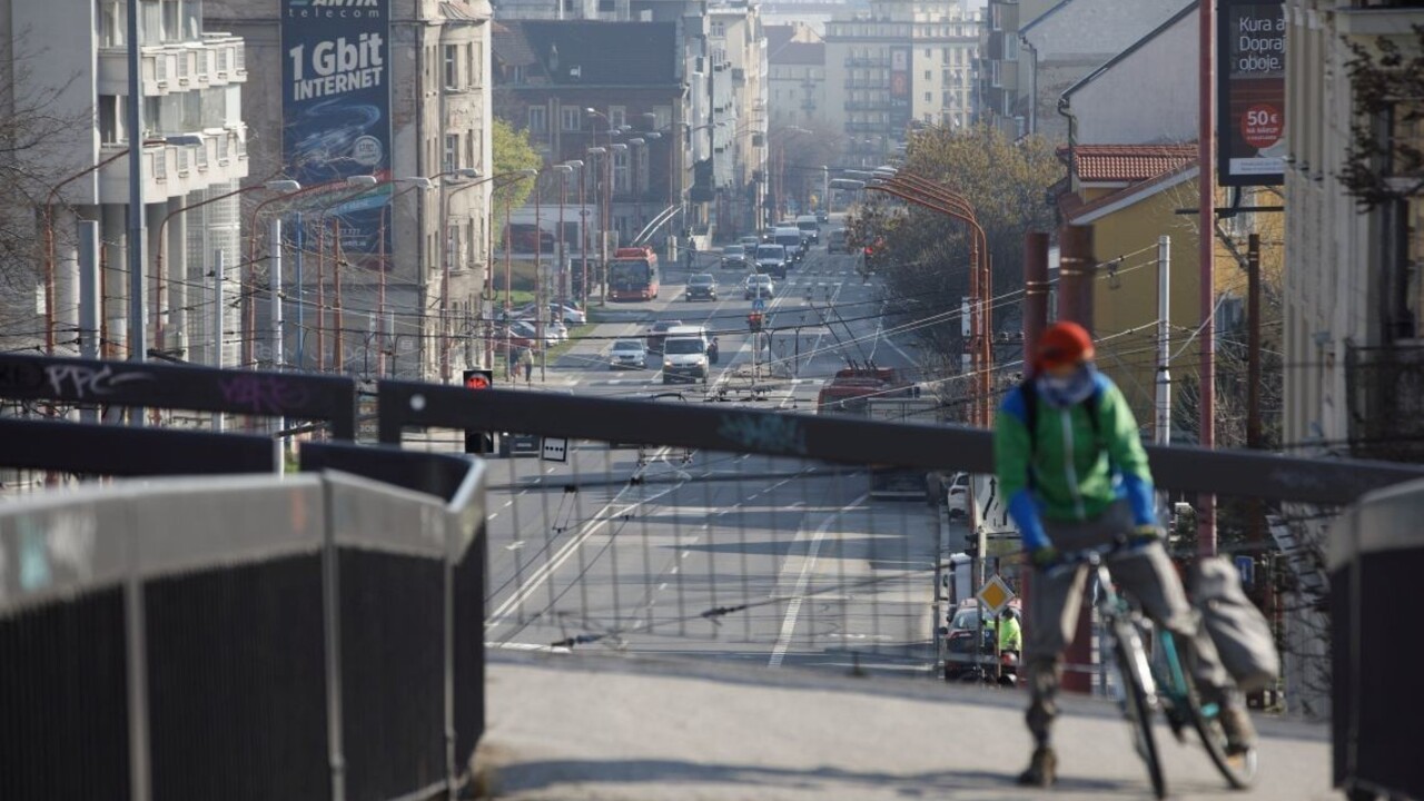 Ľuďom v karanténe radia, ako majú nakladať s odpadkami