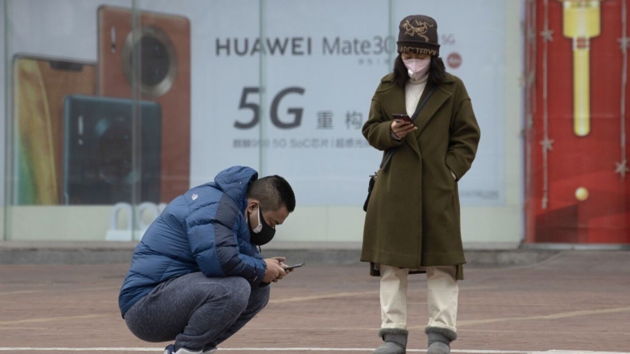 Ľudí po ústupe nákazy pustili z domovov, mnohí žiadajú o rozvod