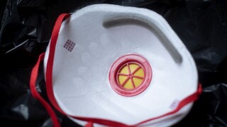 Zakážu predaj respirátorov verejnosti. Minister vysvetlil prečo