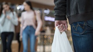 V nedeľu nenakúpite, zatvorené budú hlavne tieto predajne