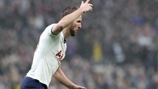 Kane zvažuje odchod z Tottenhamu, klub nenapreduje
