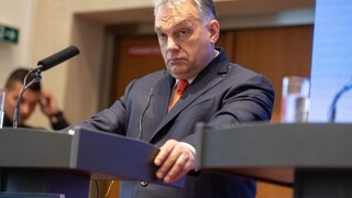Orbán si upevnil moc, môže zaviesť opatrenia bez súhlasu parlamentu
