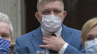Na nominácii Blahu trváme, tvrdí Fico. Kollára označil za mafiána