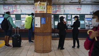 Vo Wu-chane sa vracajú ku každodennému životu, sú však obozretní