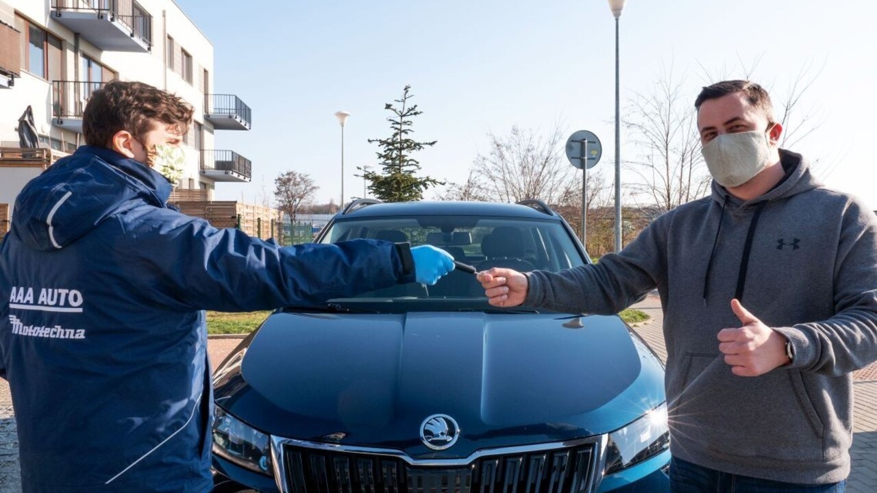 Koronavírus: AAA AUTO predáva aj bez pobočiek, autá vám dovezú domov