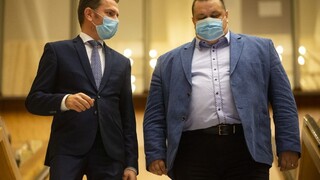 Sviatky zostávajú otázkou, Matovič si prizve aj odborníkov