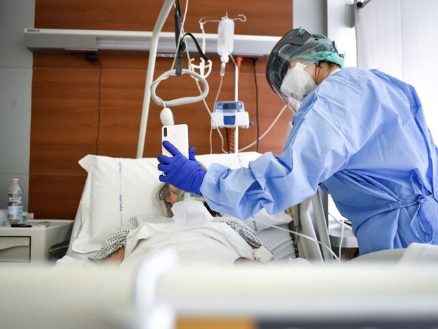 Môžu sa nadýchnuť. V Taliansku klesol počet hospitalizovaných