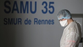 ČR prijme chorých so zápalom pľúc. O pomoc požiadali Francúzi