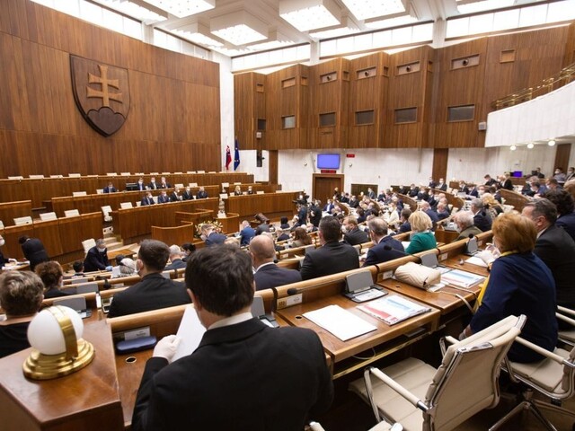Čo s Blahom a Kotlebom? Kandidátov musia zmeniť, myslí si Kollár