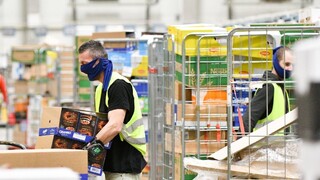 Potravín je dosť, tvrdí minister. Vysvetlil, prečo niektoré zdraželi