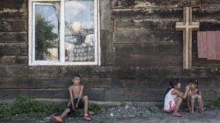 V osade na východe sa vraj vyskytol koronavírus. Spôsobilo to paniku