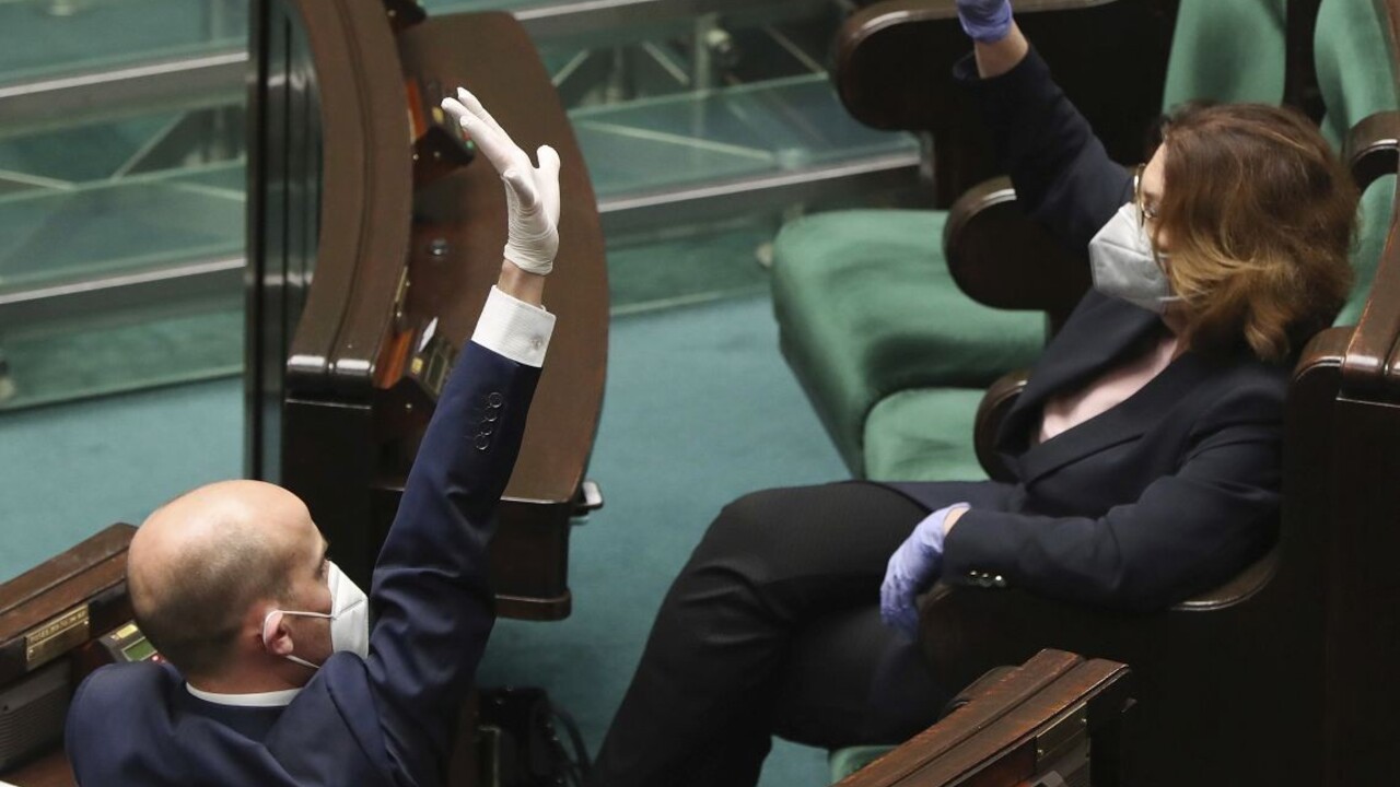 Prezident sa bude voliť poštou, rozhodli po veľkej diskusii Poliaci