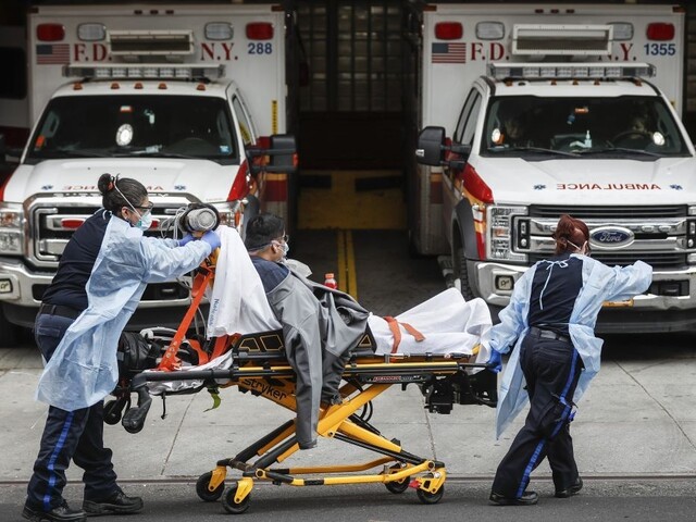 New York bojuje s vírusom, obetí je už viac ako pri 11. septembri