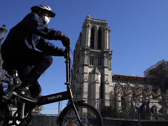 V Notre-Dame pripravujú obrady, zúčastní sa iba sedem ľudí