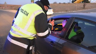 Zastaviť vás môžu viackrát. Takto kontrolujú hranice okresov