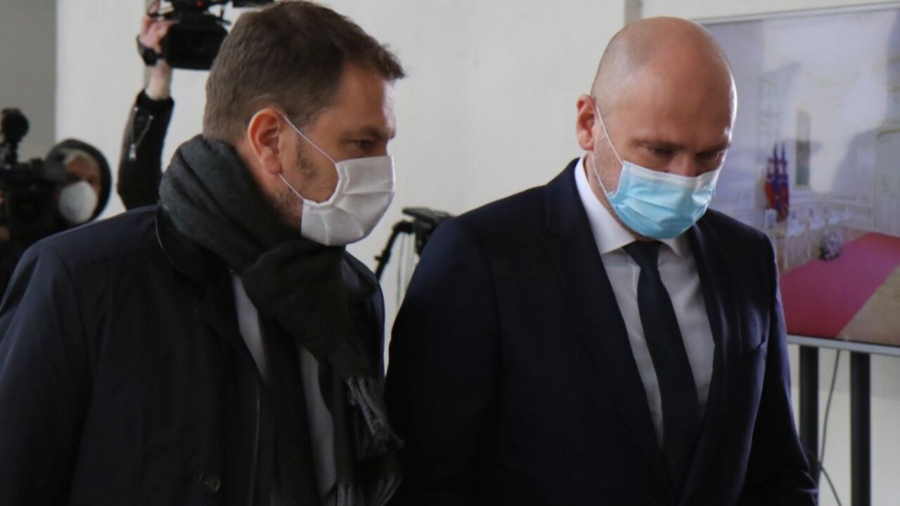 Fetiš, šialenosť, musí to skončiť. Sulík kritizuje prijaté opatrenia