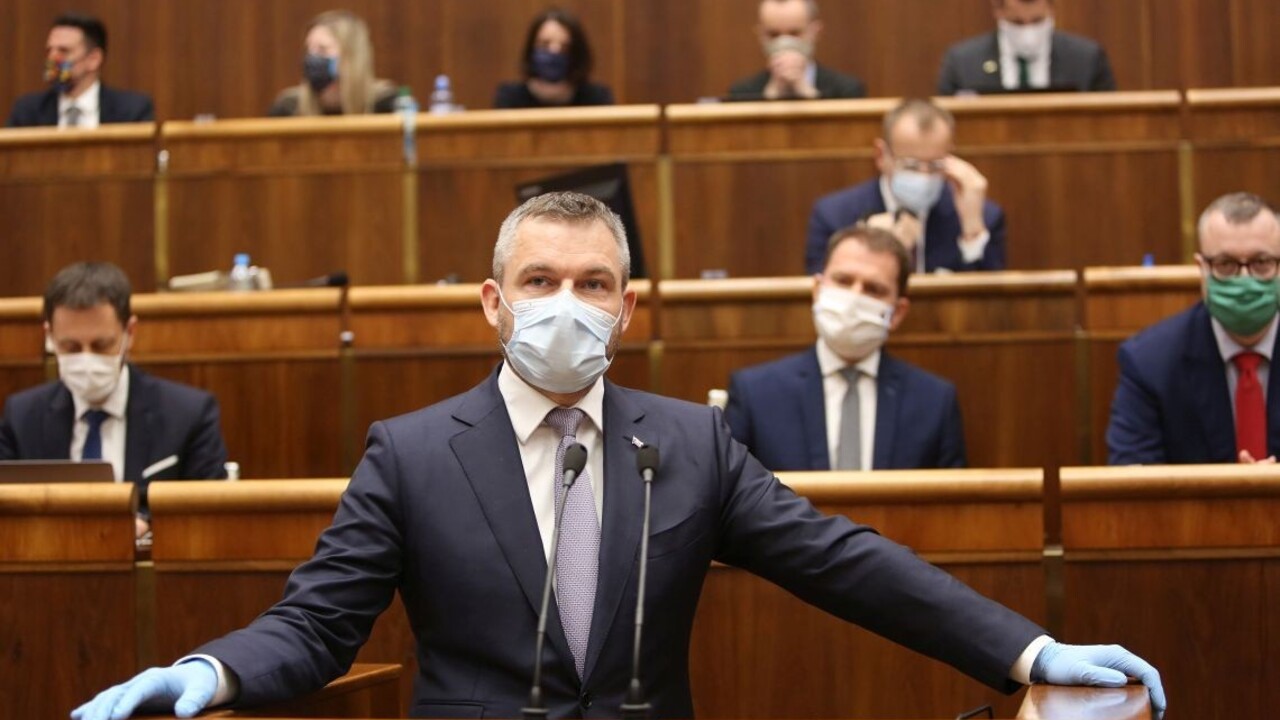 Niektoré opatrenia mohli byť skôr, reaguje Pellegrini na Matoviča