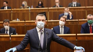 Niektoré opatrenia mohli byť skôr, reaguje Pellegrini na Matoviča