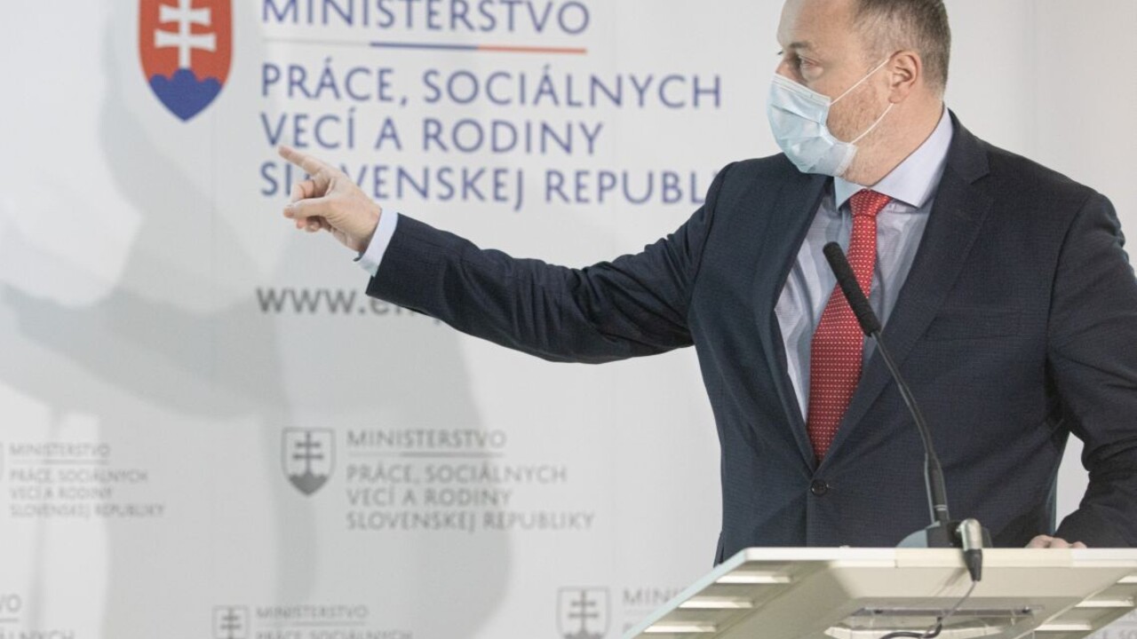 Tripartita má nového šéfa, Richtera nahradil minister Krajniak