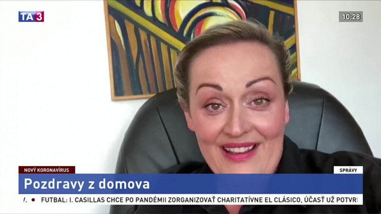 Umelci pozdravujú: speváčka Mária Porubčinová