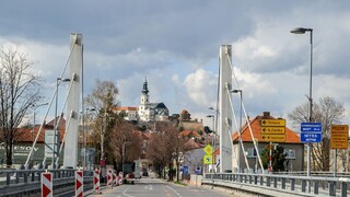 Jednu z nitrianskych ulíc uzatvorili, v komunite našli nákazu